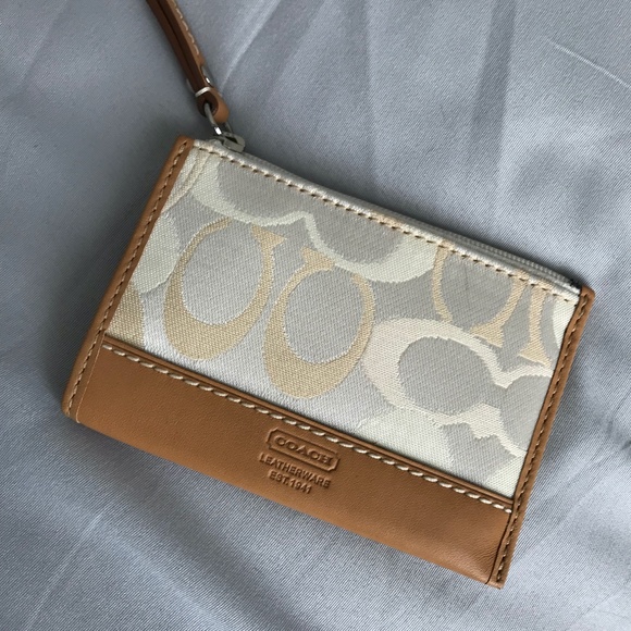 Coach Handbags - Coach Keychain Wallet